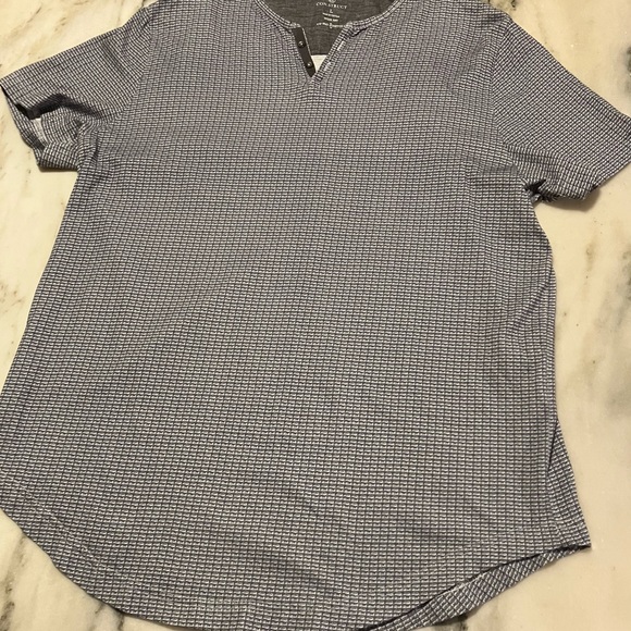 L Slim fit Con.struct short sleeve Henley shirt Men’s Large - Picture 4 of 11
